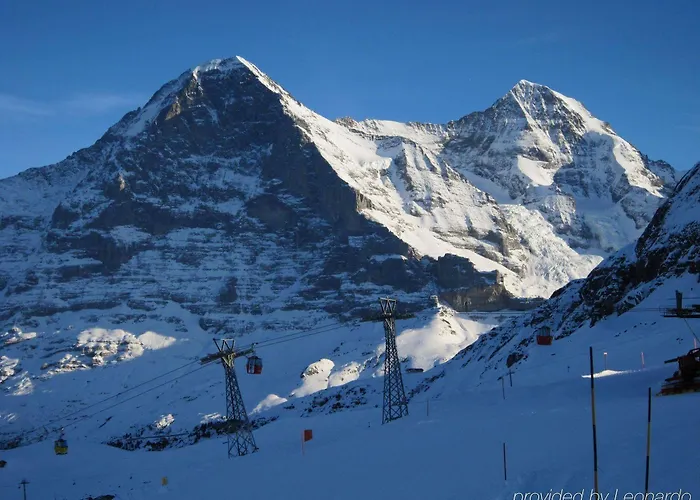 里斯登公寓酒店 3*